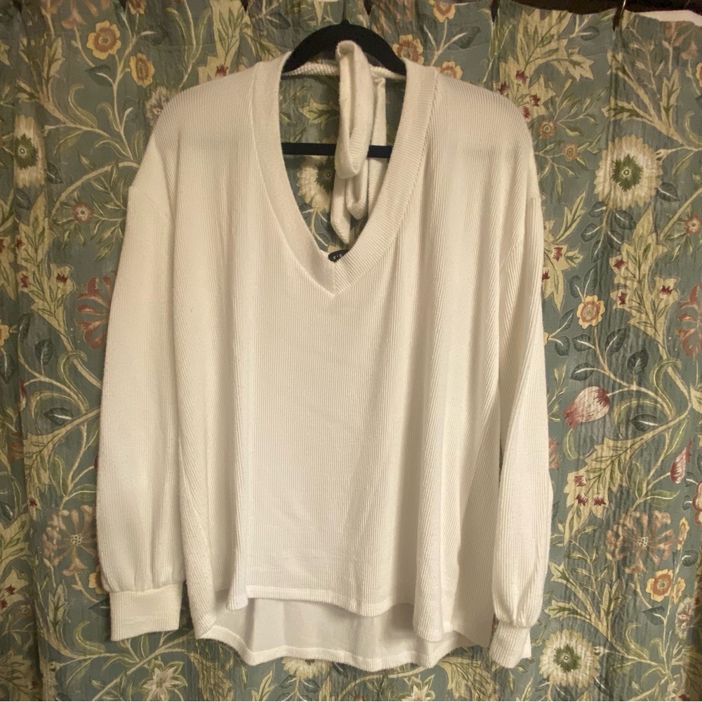 Gibson Cream V-Neck Long Sleeve Sweater